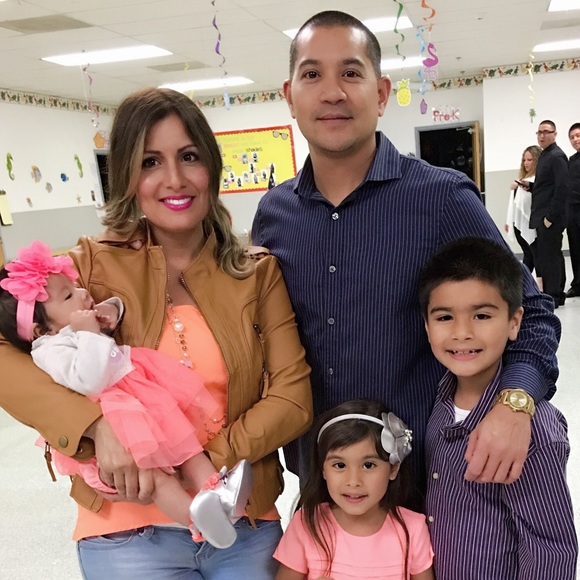 Meet your Posher, Ivette - Picture 2 of 2